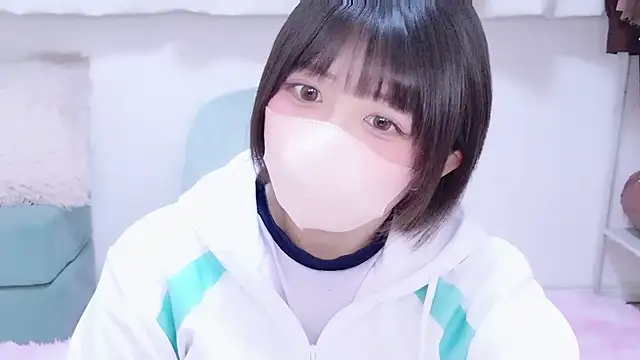 Hinata Sun online show from 02/17/26, 06:16