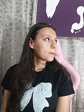 Snapshot of Lahila_ chatting on 07/22/26, 01:46 Lahila online show from 07/22/26, 01:46