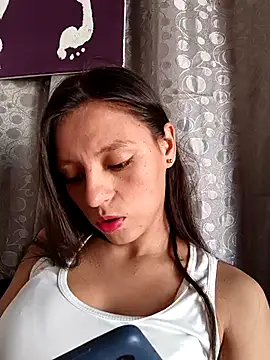 Snapshot of Lahila_ chatting on 10/04/25, 01:23 Lahila online show from 10/04/25, 01:23