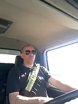 Snapshot of DjArroyo_01 chatting on 09/15/25, 07:47 DjArroyo 01 online show from 09/15/25, 07:47