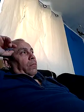 Snapshot of DjArroyo_01 chatting on 09/26/25, 09:32 DjArroyo 01 online show from 09/26/25, 09:32