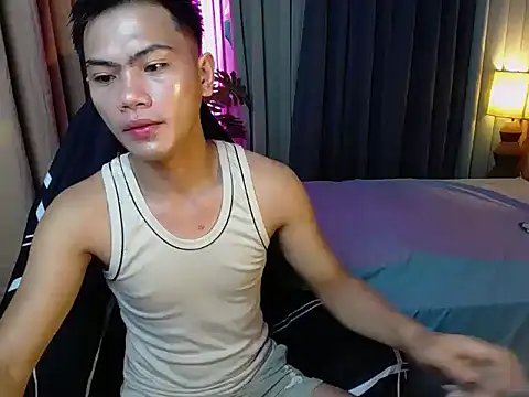 Snapshot of alex_cummer chatting on 11/24/25, 05:35 alex cummer online show from 11/24/25, 05:35