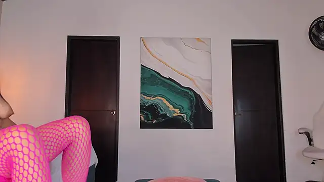 Sofi Moreno online show from 10/24/25, 01:43