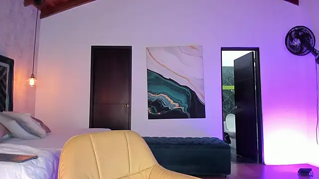 Sofi Moreno online show from 09/21/25, 11:59