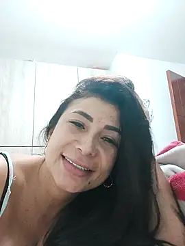 mia mancinii online show from 11/23/25, 05:45