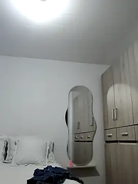 mia mancinii online show from 03/29/26, 05:14