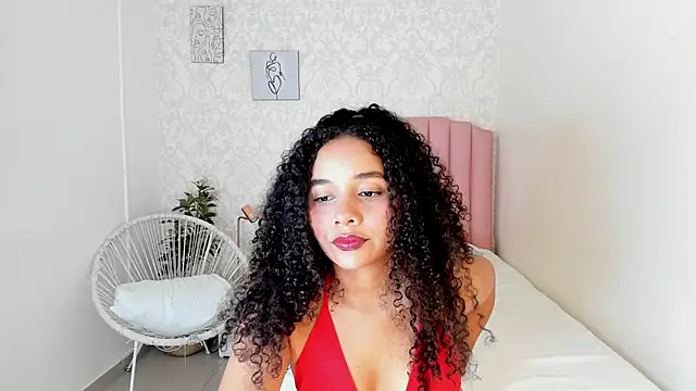 esther sofia online show from 04/30/26, 08:05