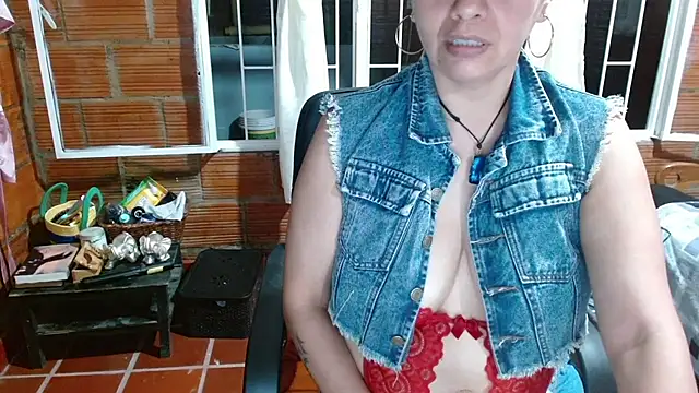 Milf Fantassyy online show from 10/07/25, 03:40