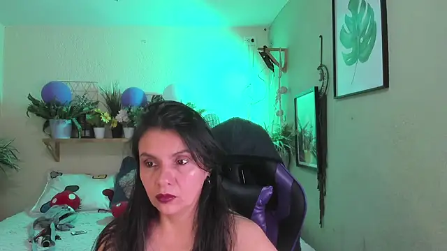 Milf Fantassyy online show from 12/20/25, 05:32