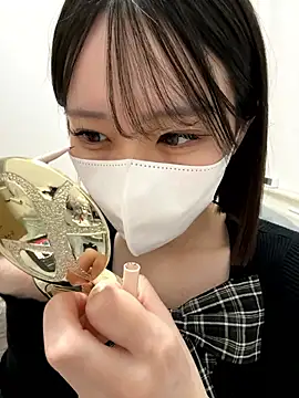 Snapshot of Ribon_n chatting on 11/12/25, 10:08 Ribon n online show from 11/12/25, 10:08