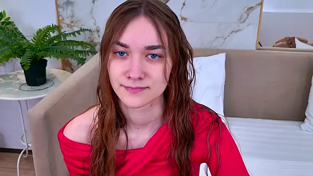 Snapshot of AmadaReine chatting on 01/15/26, 04:10 AmadaReine online show from 01/15/26, 04:10