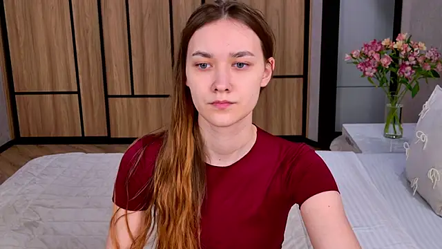 AmadaReine online show from 04/13/26, 04:05