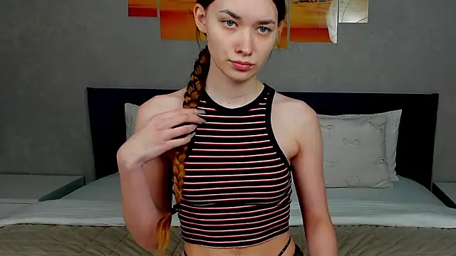 Snapshot of AmadaReine chatting on 02/26/26, 04:01 AmadaReine online show from 02/26/26, 04:01