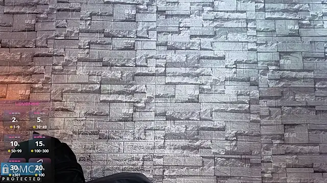 Kiara Zahiri   online show from 12/04/25, 10:47