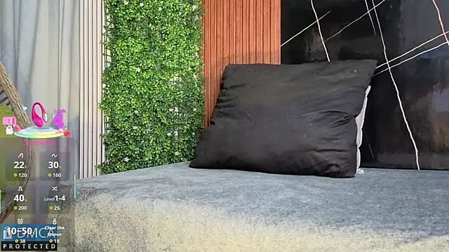 Kiara Zahiri   online show from 11/03/25, 11:03