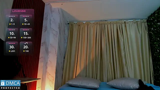 Snapshot of Kiara_Zahiri__ chatting on 09/19/25, 11:14 Kiara Zahiri online show from 09/19/25, 11:14