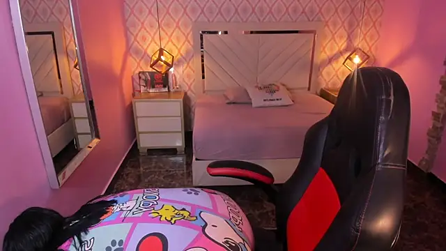 CHRISTY TEIGEN4 online show from 03/27/26, 07:48