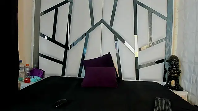 Alisha Evans Rs online show from 12/01/25, 03:46