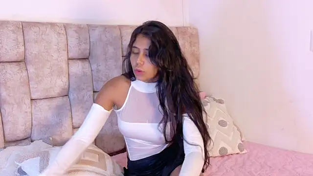 Snapshot of Kitty_Rose__ chatting on 10/10/25, 12:28 Kitty Rose online show from 10/10/25, 12:28