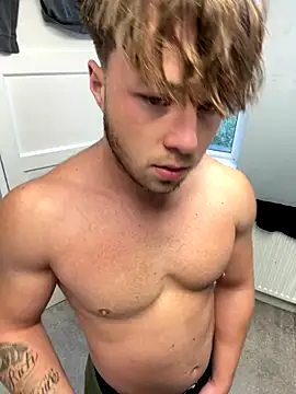 harleybarker online show from 10/31/25, 03:52