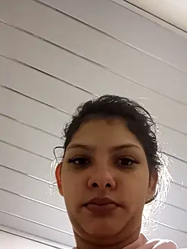 LunaAndOrion online show from 10/05/25, 12:56