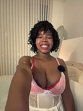 Snapshot of Sweet-Jade chatting on 06/18/26, 10:31 Sweet-Jade online show from 06/18/26, 10:31