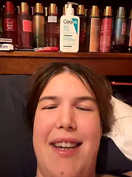 IssadoraaPink online show from 10/02/25, 05:16