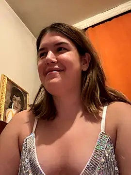 IssadoraaPink online show from 10/11/25, 04:19