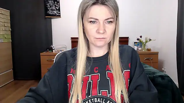 ParadiseAlina online show from 01/16/26, 07:29