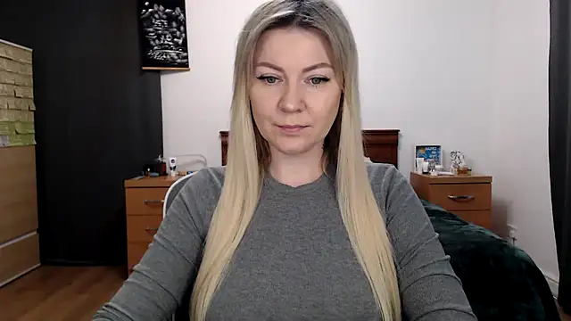 ParadiseAlina online show from 01/18/26, 04:32