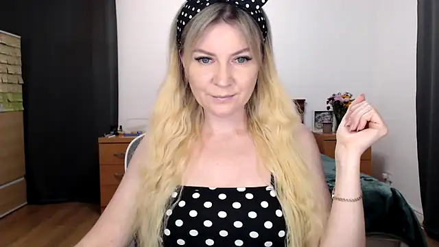 ParadiseAlina online show from 09/09/25, 06:50