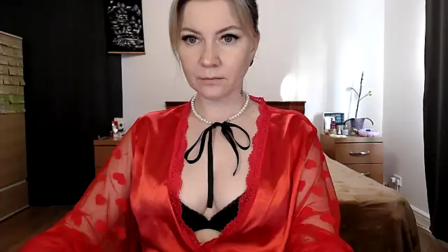 ParadiseAlina online show from 04/28/26, 06:23