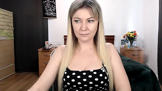 ParadiseAlina online show from 02/25/26, 02:39