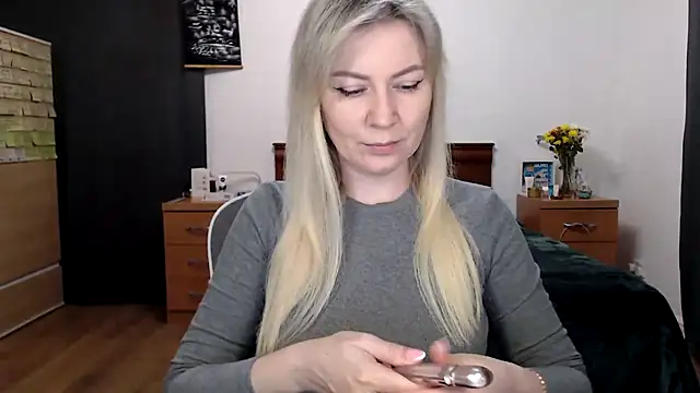 ParadiseAlina online show from 03/05/26, 07:32