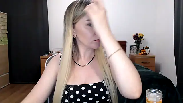 ParadiseAlina online show from 10/23/25, 07:01