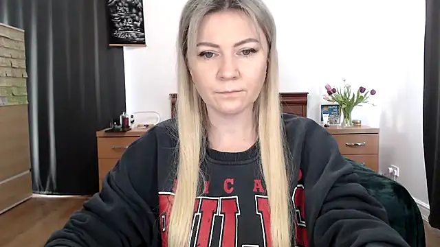 ParadiseAlina online show from 01/14/26, 02:31