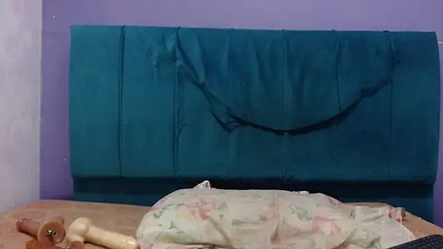 Snapshot of andrealopezcm101 chatting on 02/20/26, 11:23 andrealopezcm101 online show from 02/20/26, 11:23