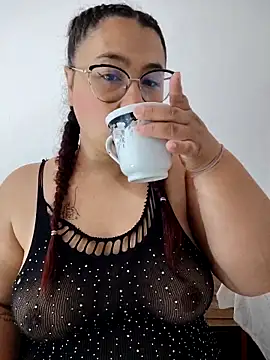 Freyacooper online show from 11/28/25, 11:43