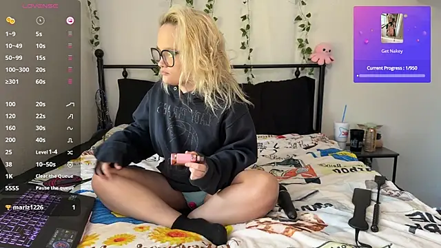 xxNaughtyNicolexx online show from 09/12/25, 10:31