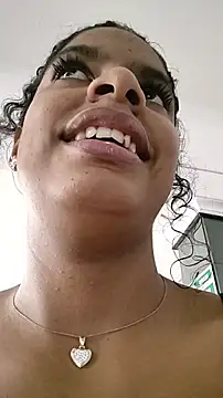 Snapshot of SheyLopez chatting on 06/18/26, 01:26 SheyLopez online show from 06/18/26, 01:26