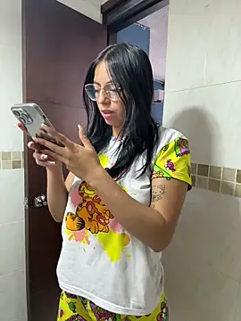 Clawd hot online show from 11/30/25, 04:08