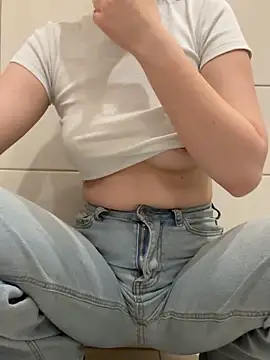 Cumonmme online show from 11/08/25, 08:01