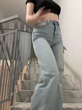 Cumonmme online show from 11/10/25, 09:42