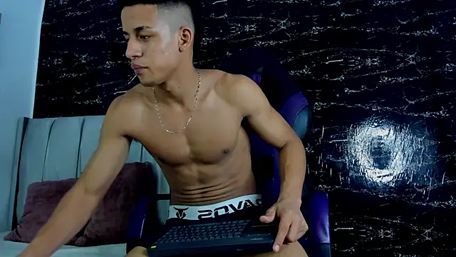 Jhos Smith online show from 04/16/26, 04:13