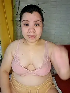 hotlyn45 online show from 03/09/26, 01:09
