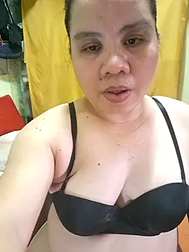 hotlyn45 online show from 10/30/25, 01:26