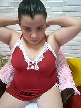 hotlyn45 online show from 11/30/25, 04:46