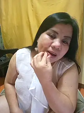 hotlyn45 online show from 10/18/25, 01:24