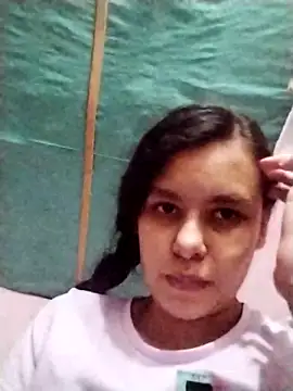 Snapshot of marisolcardona chatting on 10/14/25, 12:11 marisolcardona online show from 10/14/25, 12:11