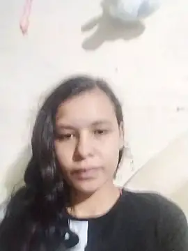 Snapshot of marisolcardona chatting on 10/17/25, 01:02 marisolcardona online show from 10/17/25, 01:02